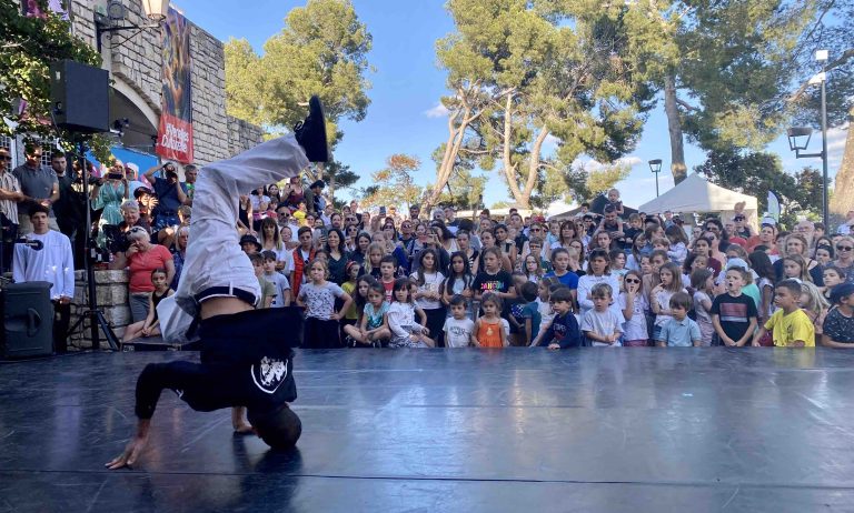 danseur de breakdance au street necessaire de Venelles