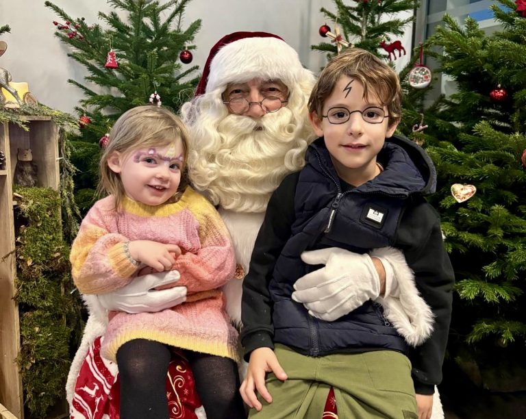 enfants et père noël